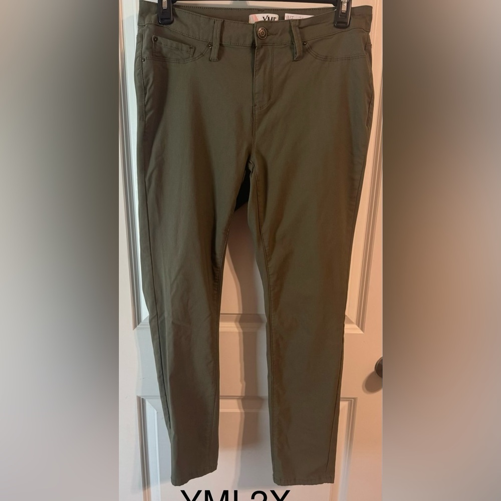 YMI Women's Olive Skinny Pants